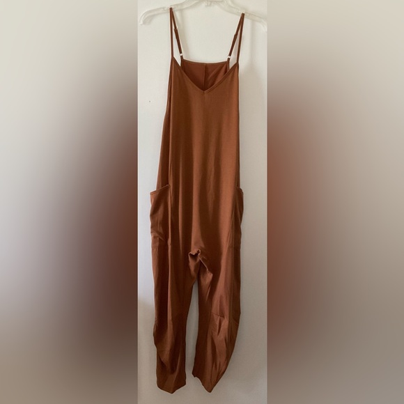 AMBER BROWN Solid Loose Cami Jumpsuit. NWOT - Picture 2 of 5